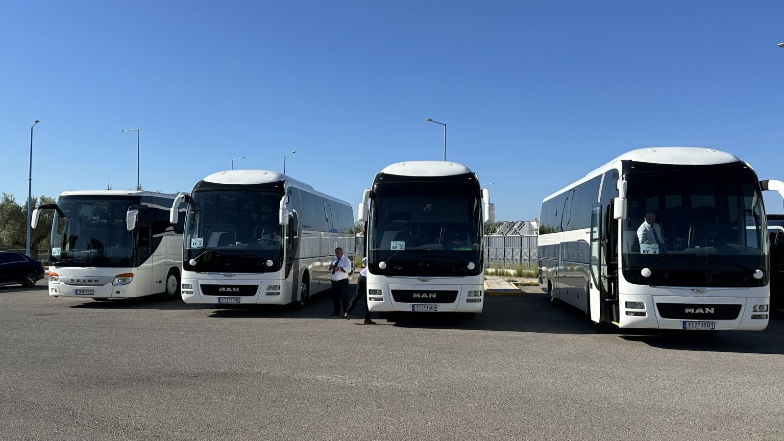 37 doufexis coaches